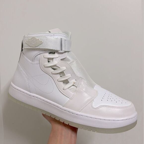 ⭐️NIKE AIR JORDAN 1 NOVA XX SNEAKERS - Picture 1 of 10